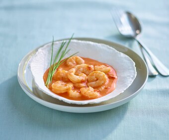 Crevettes géantes, sauce tomate relevée à la crème (Numéro d’article 02343)