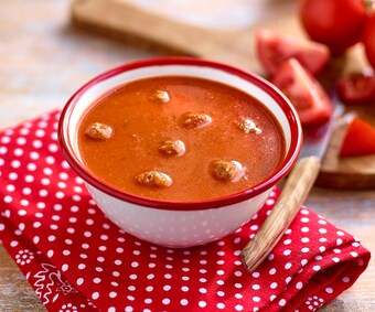 Soupe de tomate aux boulettes (Numéro d’article 02223)